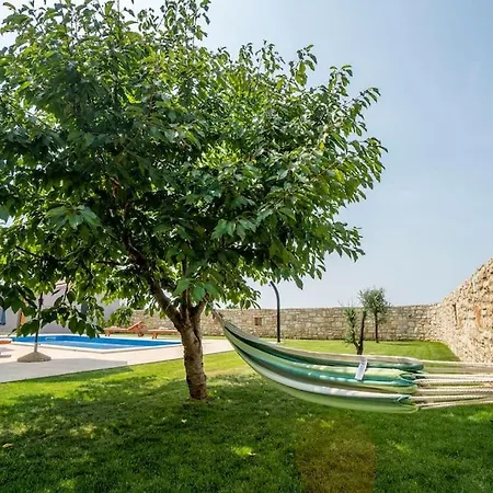 Flegar Villa *